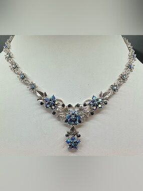 BLUE AURORA BOREALIS RHINESTONE FLORAL CHOKER STATEMENT NECKLACE